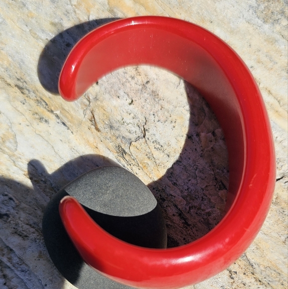 VTG Cherry Red Bakelite Cuff Bracelet